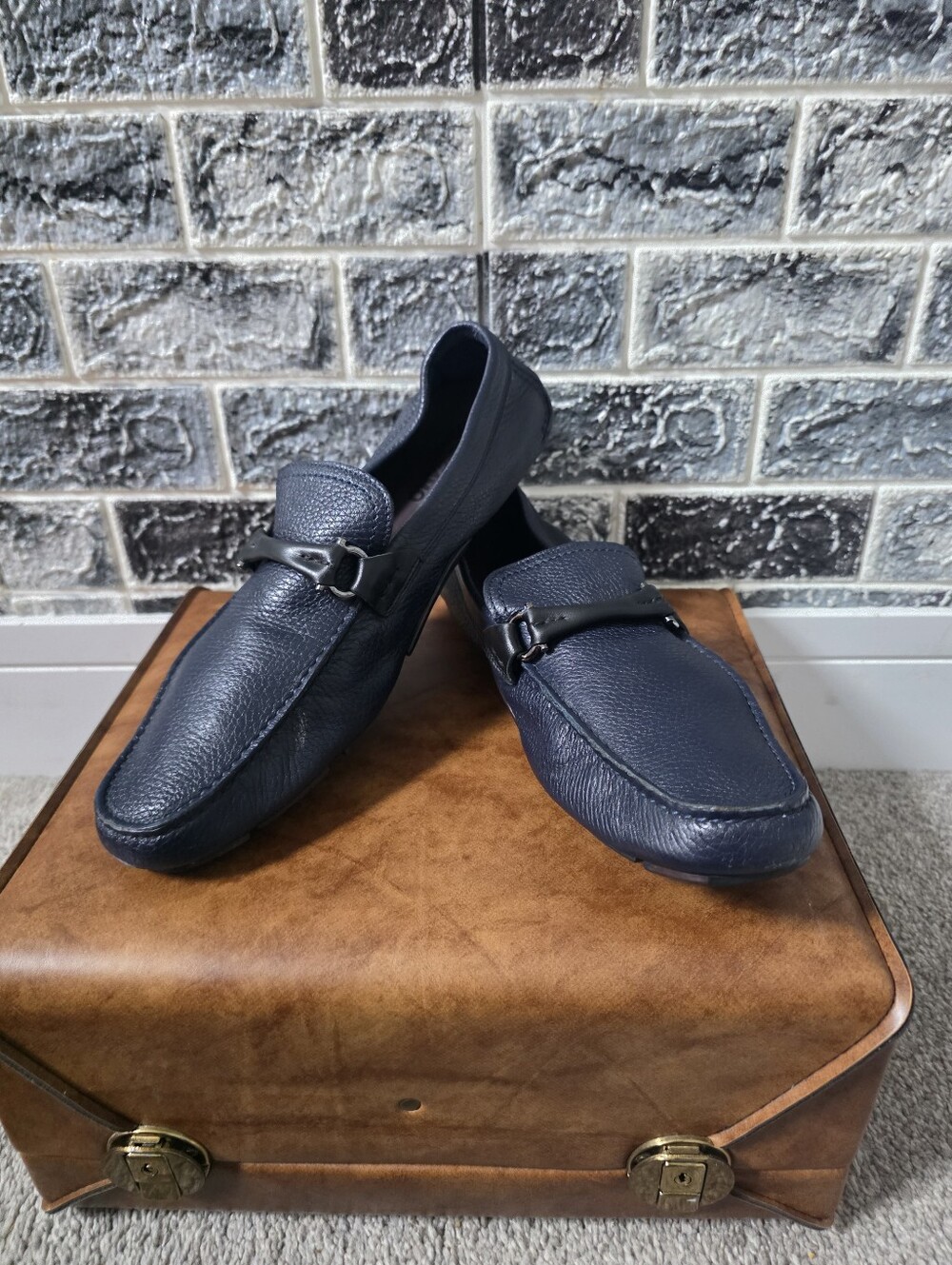 Salvatore Ferragamo Men's Navy Leather Loafers Size 9.5 - Picture 11 of 13